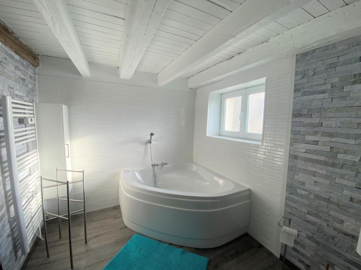 Maison D'Hotes A La Fontaine Fleurie 88 Fremifontaine Esterno foto